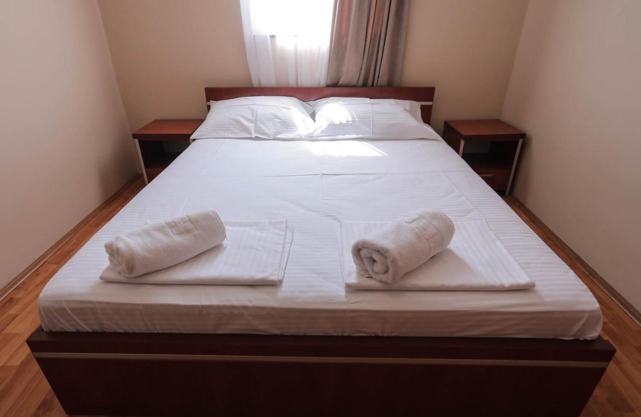 ベオグラード Restoran Bsk Bed & Breakfast エクステリア 写真